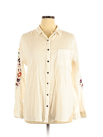 Sonoma Goods for Life Long Sleeve Button-Down Shirt (view 1)
