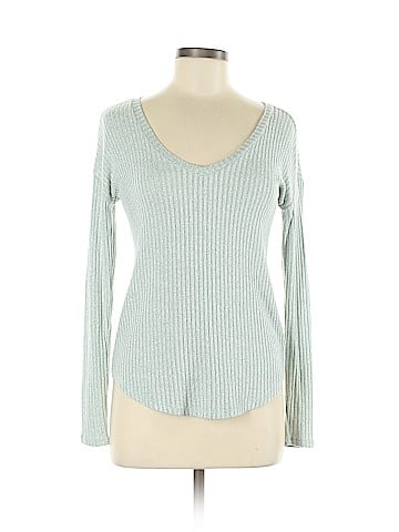 American Eagle Outfitters Pullover Sweater (view 1)