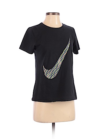 Nike Short Sleeve T-Shirt (view 1)