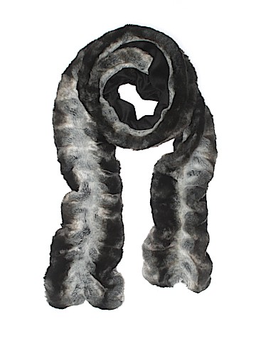 Pamela McCoy Scarf (view 1)