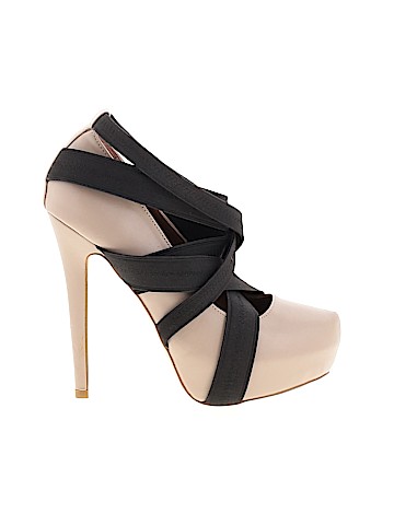 Colin Stuart Heels (view 1)