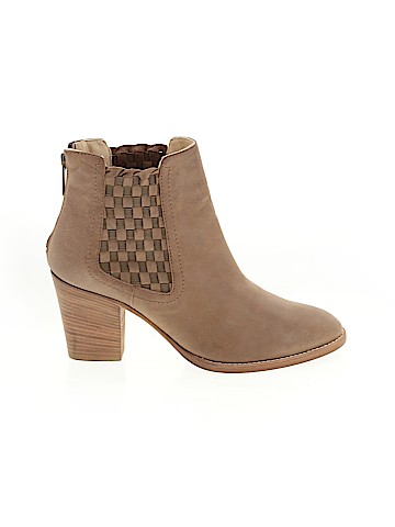 AQUATALIA Ankle Boots (view 1)