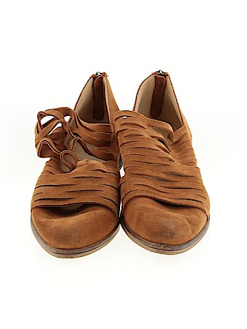 Chinese Laundry Flats (view 2)