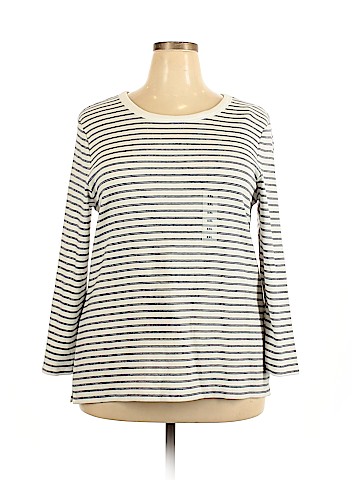 Old Navy Long Sleeve T-Shirt (view 1)