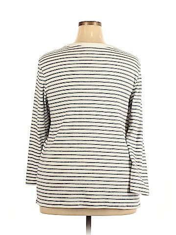 Old Navy Long Sleeve T-Shirt (view 2)