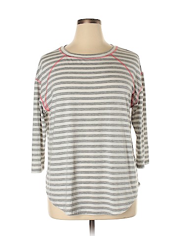 Maurices Active T-Shirt (view 1)