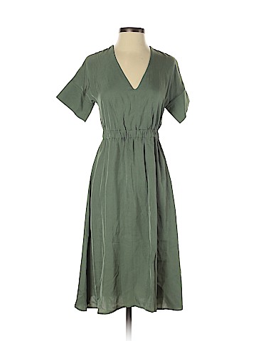 Everlane Casual Dress (view 1)