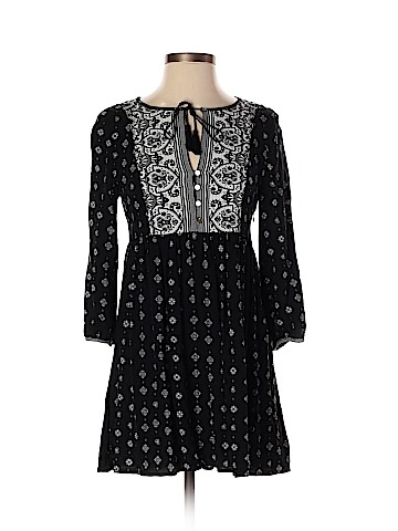 Forever 21 Casual Dress (view 1)