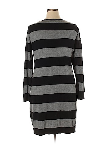 Old Navy Casual Dress (view 2)