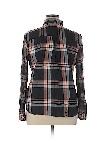 Old Navy Long Sleeve Button-Down Shirt (view 2)