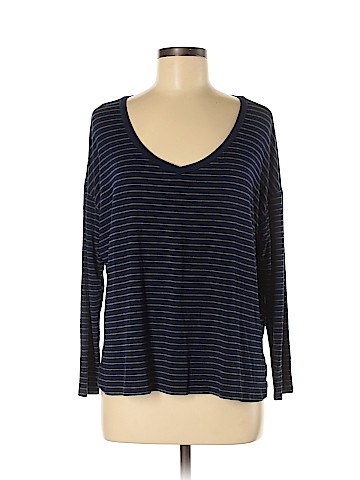 American Eagle Outfitters Long Sleeve Top (view 1)