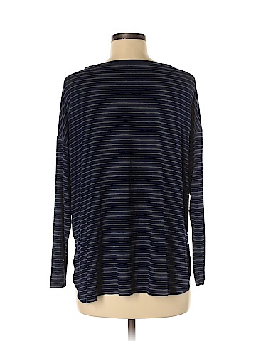 American Eagle Outfitters Long Sleeve Top (view 2)