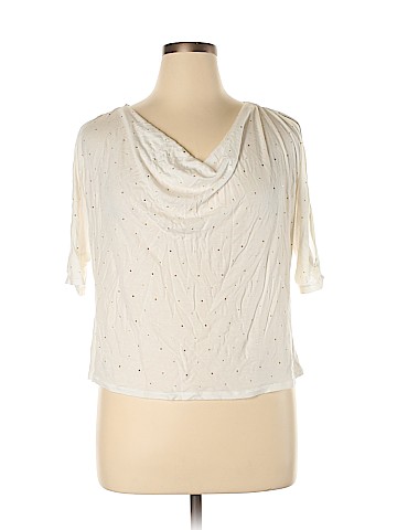 Jennifer Lopez Short Sleeve Top (view 1)