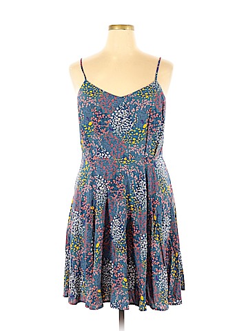 Old Navy Casual Dress (view 1)