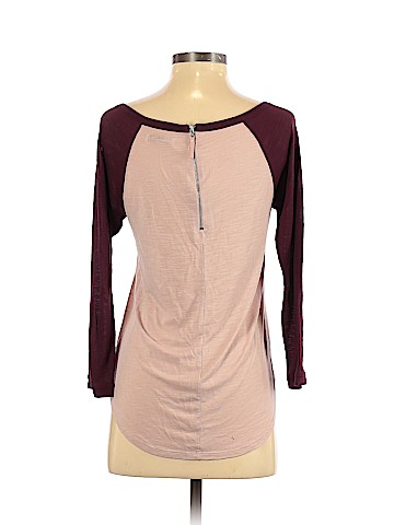 American Eagle Outfitters 3/4 Sleeve Top (view 2)