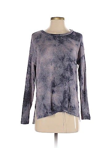 American Eagle Outfitters Long Sleeve Top (view 1)