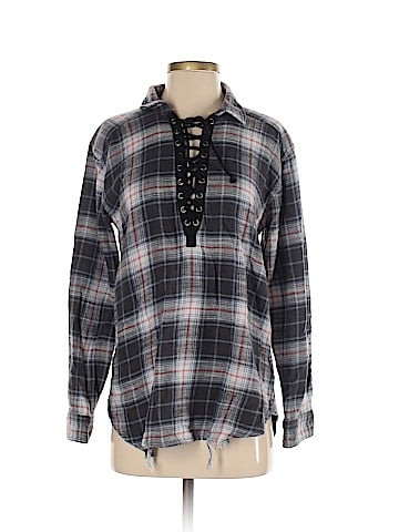 American Eagle Outfitters Long Sleeve Top (view 1)