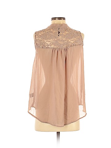 Zinga Sleeveless Blouse (view 2)