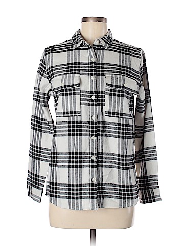 Forever 21 Long Sleeve Button-Down Shirt (view 1)