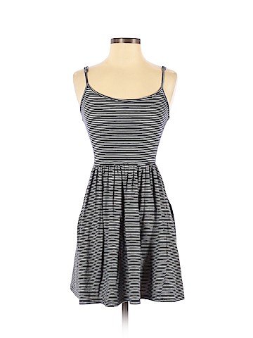 Forever 21 Casual Dress (view 1)