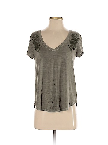 American Eagle Outfitters Short Sleeve T-Shirt (view 1)