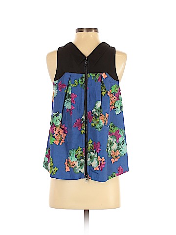 HD in Paris Sleeveless Blouse (view 2)