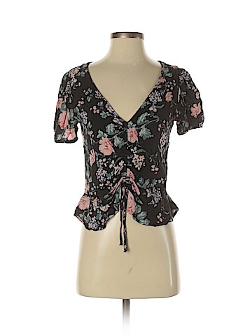 American Eagle Outfitters Short Sleeve Blouse (view 1)