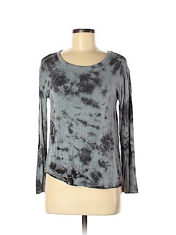 American Eagle Outfitters Long Sleeve T-Shirt (view 1)