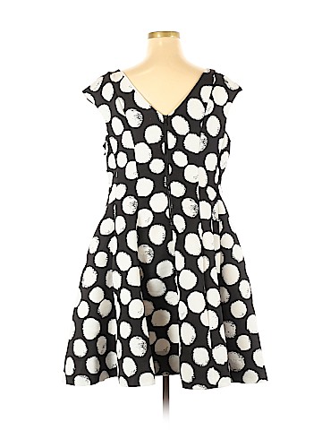 Julia Jordan Casual Dress (view 2)