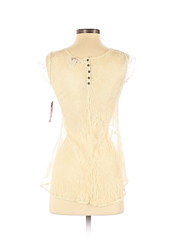 Arizona Jean Company Short Sleeve T-Shirt (view 2)