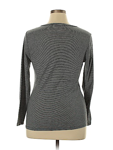 Old Navy Long Sleeve T-Shirt (view 2)