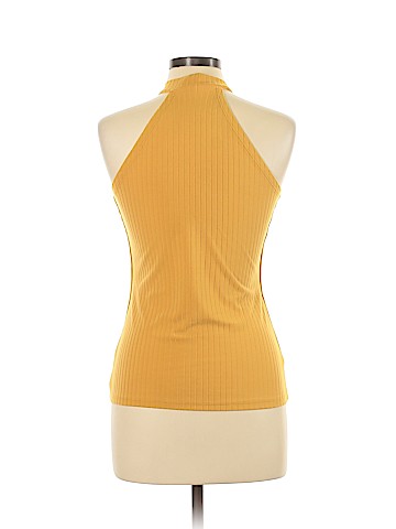 Hot Kiss Sleeveless Blouse (view 2)