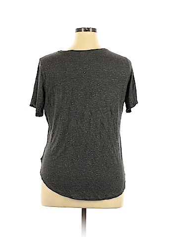 Old Navy Short Sleeve T-Shirt (view 2)