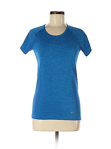 Nike Active T-Shirt (view 1)