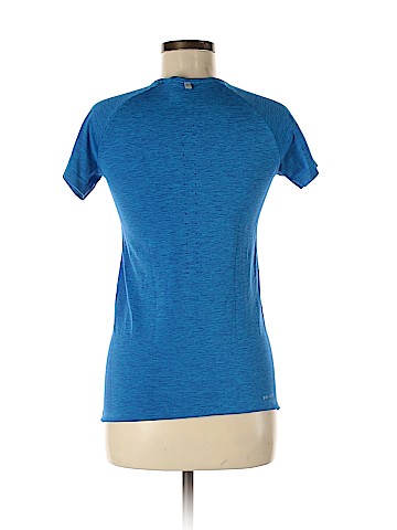 Nike Active T-Shirt (view 2)