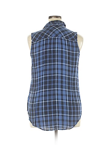 Rock & Republic Sleeveless Button-Down Shirt (view 2)