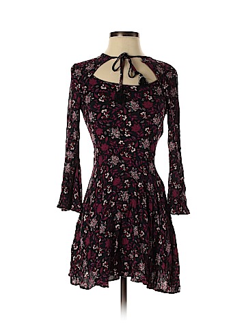 American Eagle Outfitters Casual Dress (view 1)