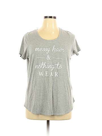 Maurices Short Sleeve T-Shirt (view 1)