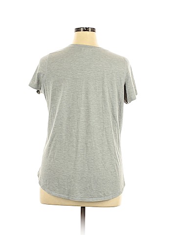 Maurices Short Sleeve T-Shirt (view 2)