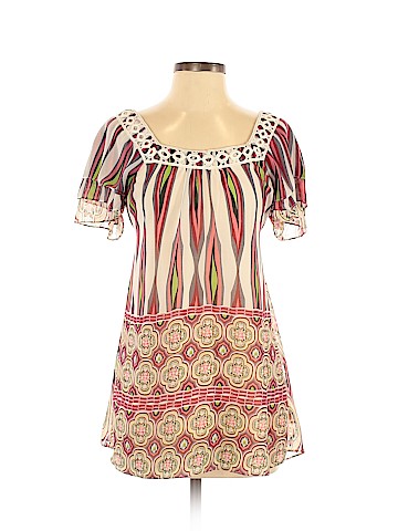 Romeo & Juliet Couture Short Sleeve Blouse (view 1)