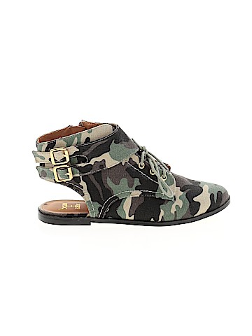 Beau Ashe Flats (view 1)