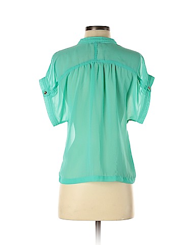 Charlotte Russe Short Sleeve Blouse (view 2)