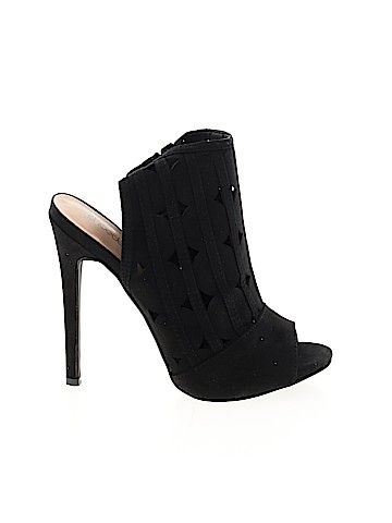 Shoedazzle Heels (view 1)