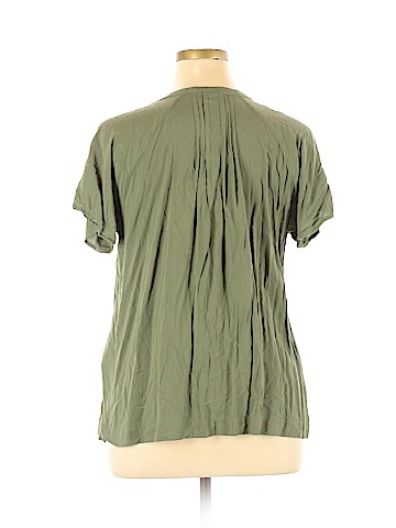 Old Navy Short Sleeve Blouse (view 2)
