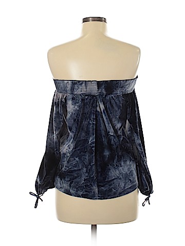 American Eagle Outfitters 3/4 Sleeve Top (view 2)