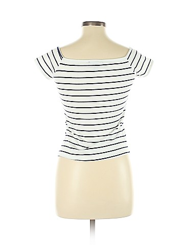 Forever 21 Short Sleeve T-Shirt (view 2)