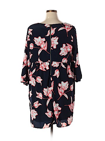 Old Navy Casual Dress (view 2)