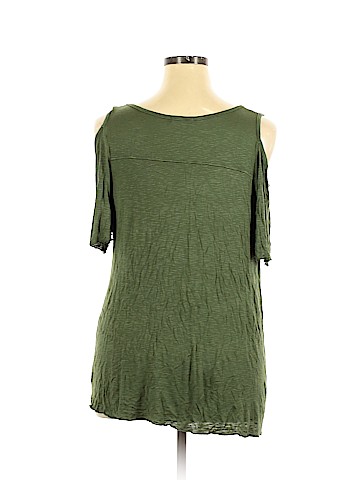 Cha Cha Vente Short Sleeve Top (view 2)