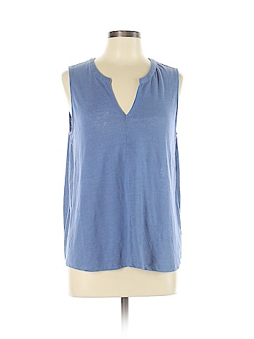 Nike Sleeveless Top (view 1)