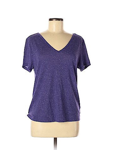 Victoria's Secret Short Sleeve T-Shirt (view 1)